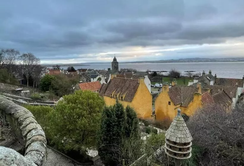 Aamiaismajoitus (B&B) Saorsa House Culross