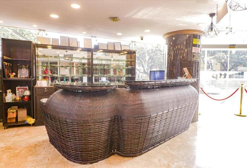 Fabhotel Turning Point Nr Ulsoor Lake