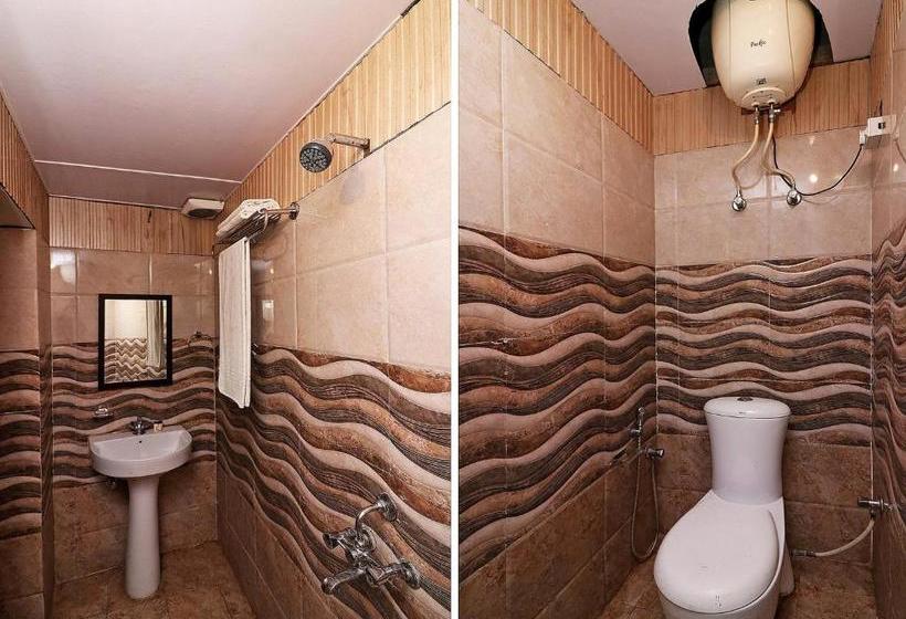 בית מלון כפרי Oyo 75892 Krishna Palace