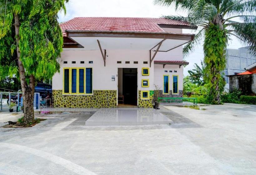 Hotel Oyo 90263 Diva Golf