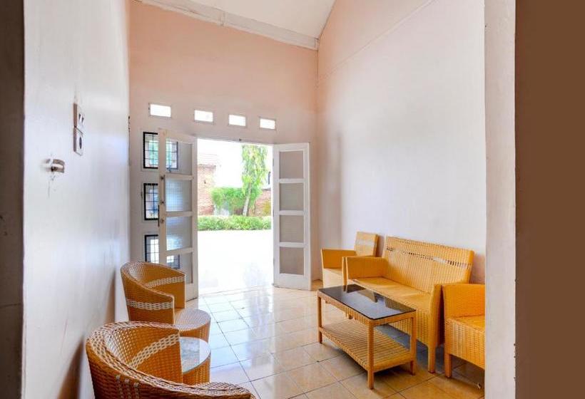 Hotel Oyo 90263 Diva Golf