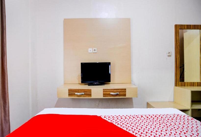 Hotel Oyo 90263 Diva Golf