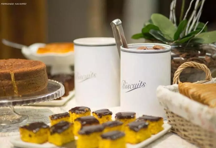 Almasty Hotel   Próximo A Arena Condá E Centro De Eventos