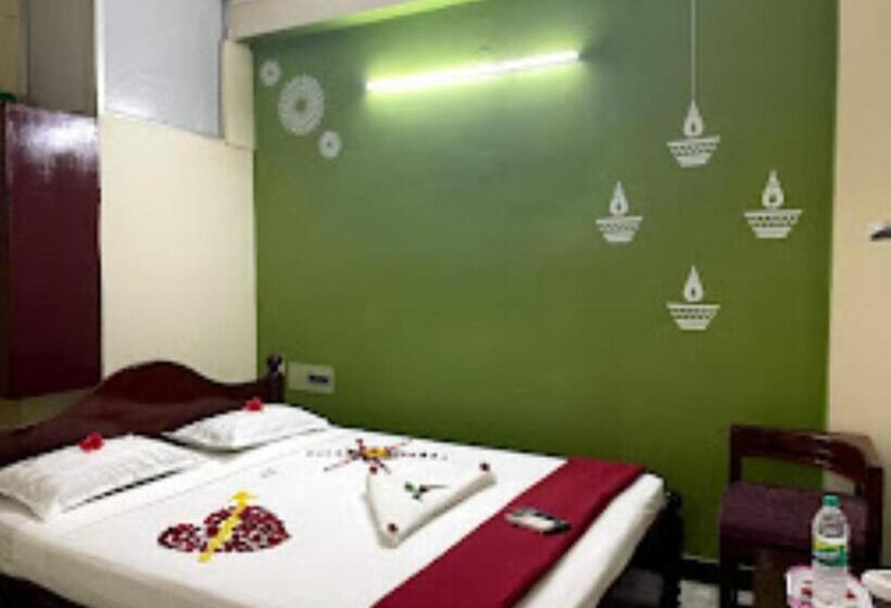 Hotel Sathya Residency