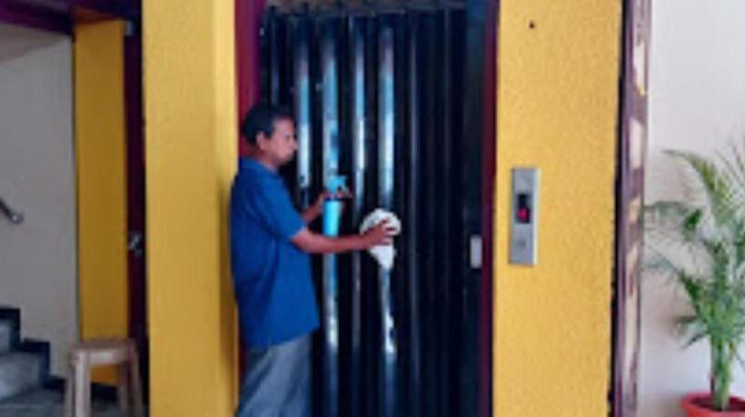 Hotel Sathya Residency