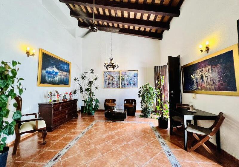 Suite Colonial by Cristi Boutique Hotel