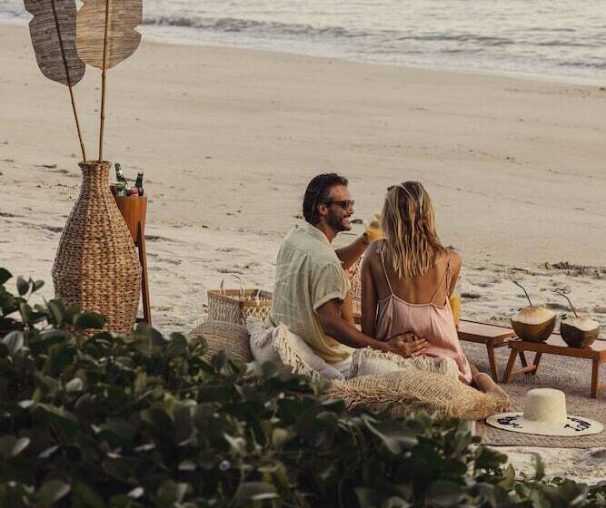 Amber Lombok Beach Resort