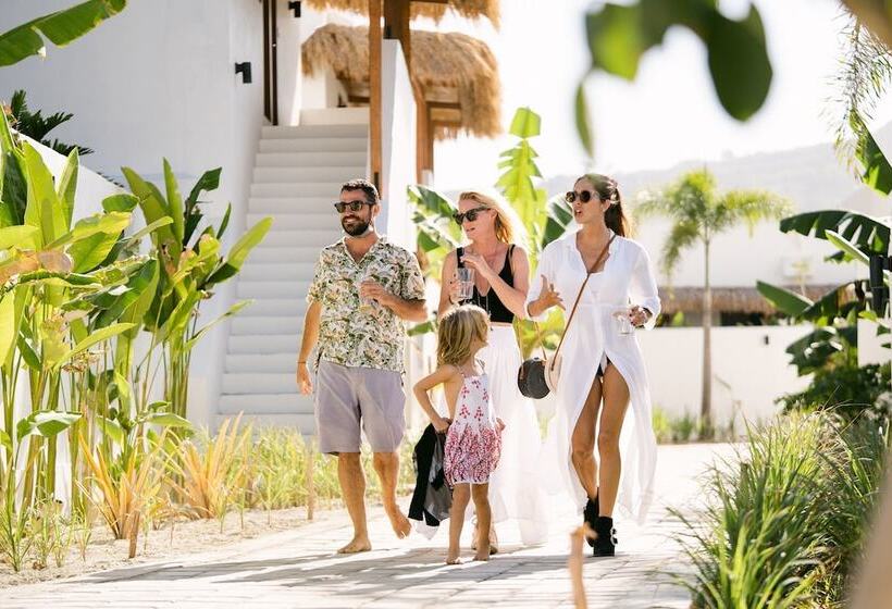 Amber Lombok Beach Resort