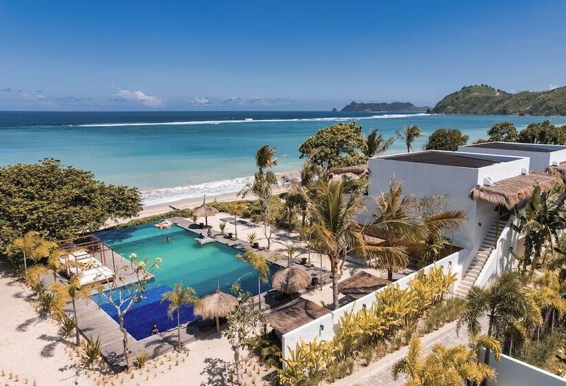 Amber Lombok Beach Resort