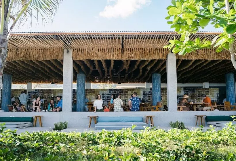 Amber Lombok Beach Resort