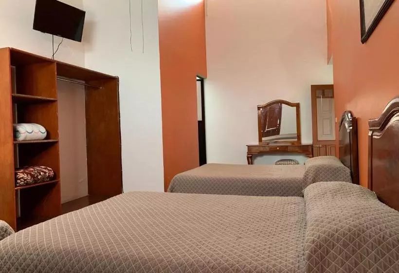 هتل Real De Juarez