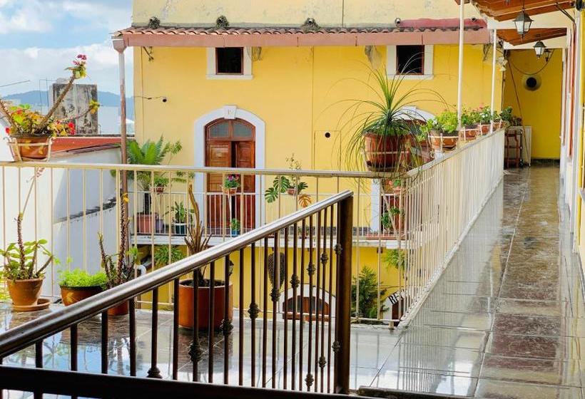 Hotelli Real De Juarez