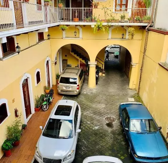 هتل Real De Juarez