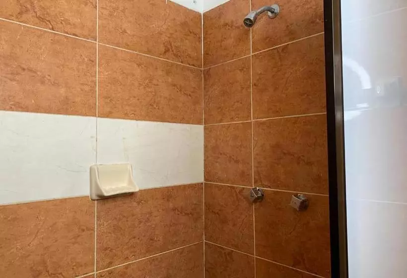 هتل Real De Juarez