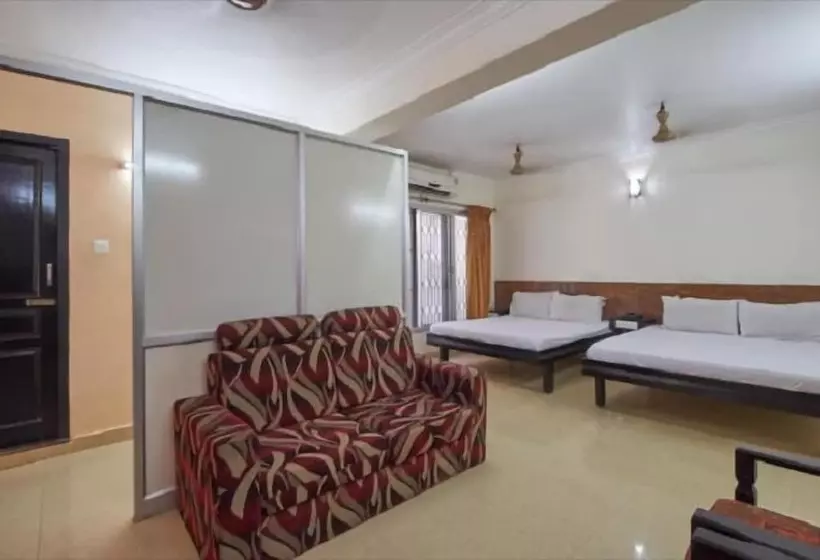 ホテル Srimaniya
