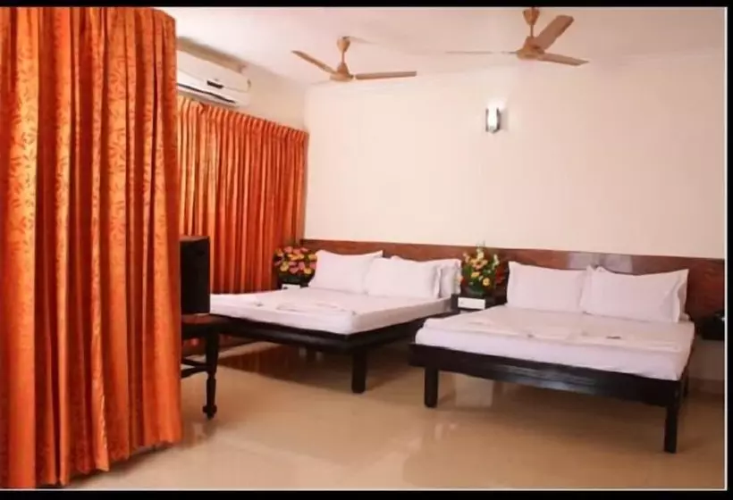 ホテル Srimaniya