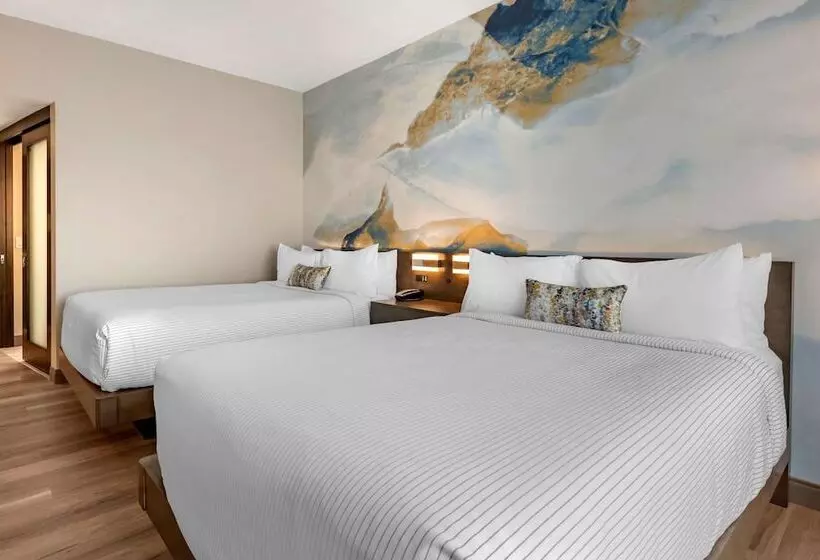 Cambria Hotel Orlando Airport