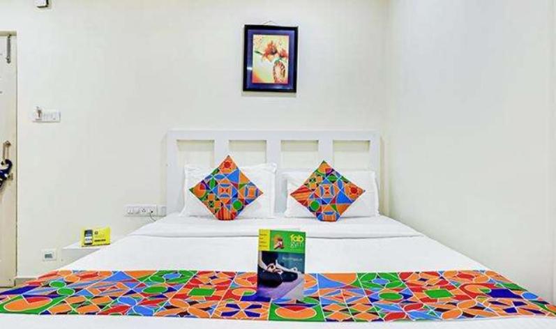 Отель Fab Colors Apartment