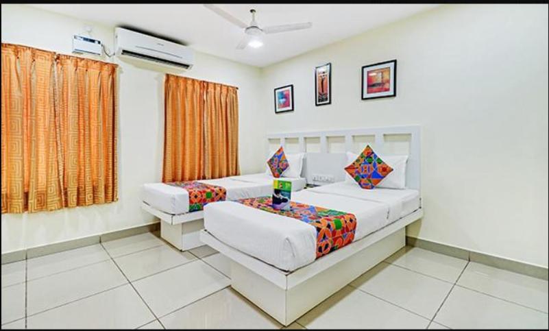 Отель Fab Colors Apartment