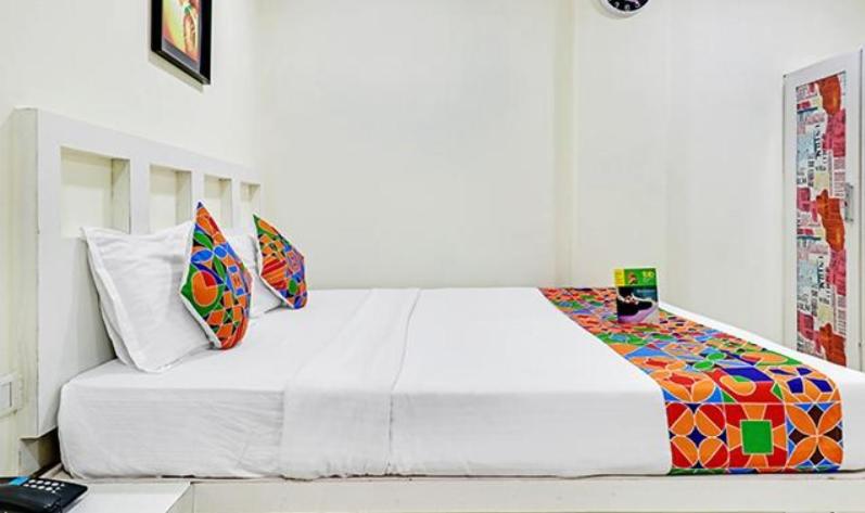 Отель Fab Colors Apartment