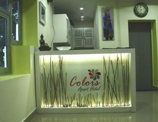 ホテル Fab Colors Apartment