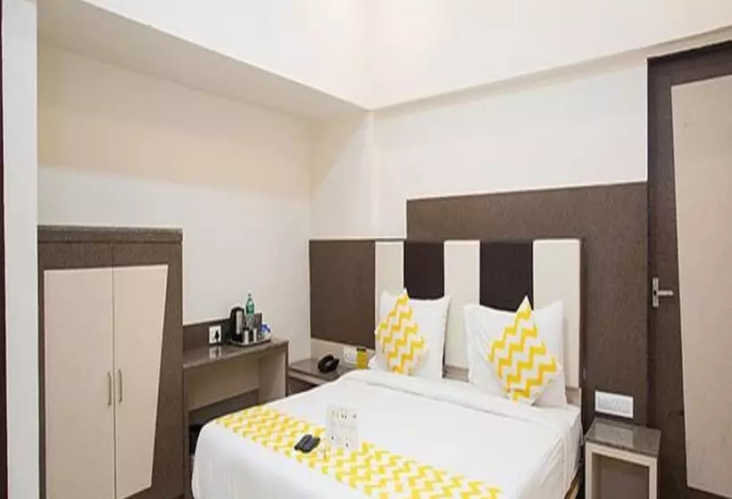 هتل G Silver Srj Thaneesh Residency