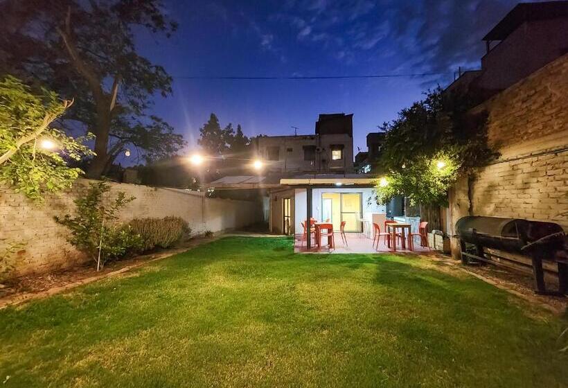 فندق Juan B Justo