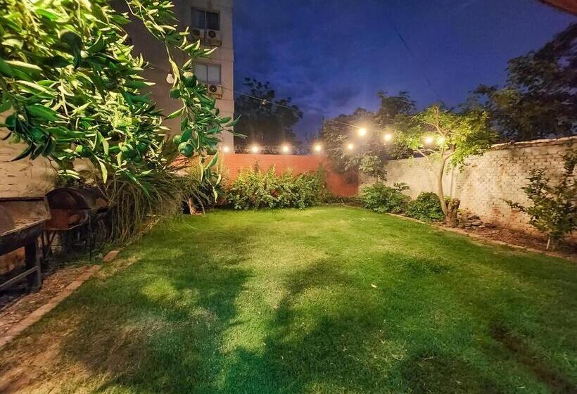 فندق Juan B Justo