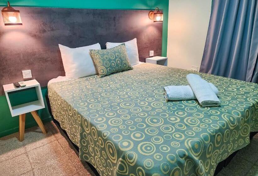 فندق Juan B Justo