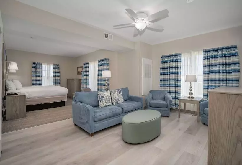 Hotelli Lighthouse Suites   Best Western Signature Collection