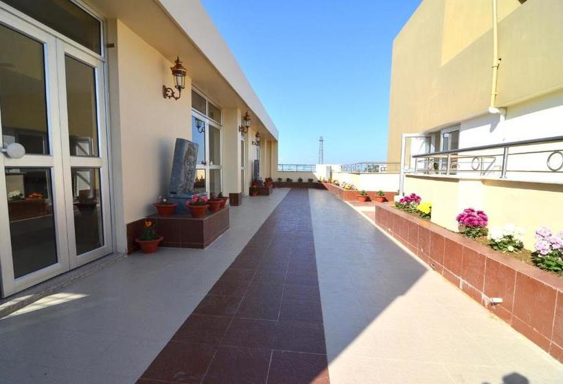 فندق Tulip Residency