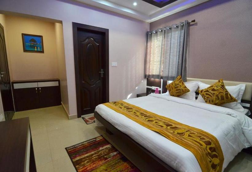 فندق Tulip Residency