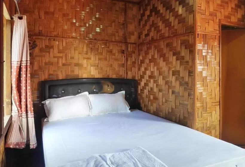 Hotelli Oyo 90209 Dk Singarimbun Berastagi Homestay