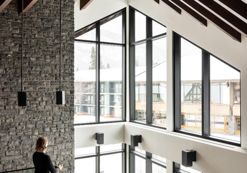 Peaks Hotel And Suites