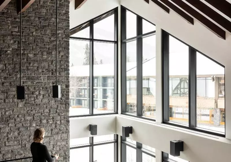 Peaks Hotel And Suites