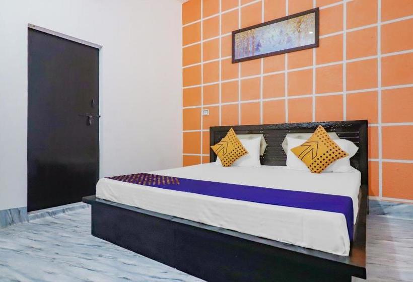 호텔 Spot On 76426 R N Residency