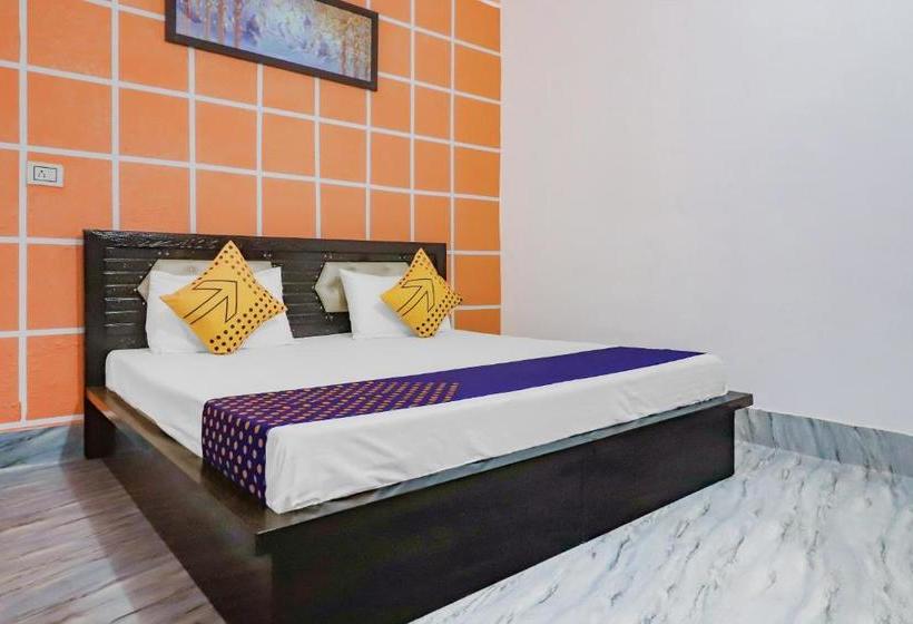 호텔 Spot On 76426 R N Residency