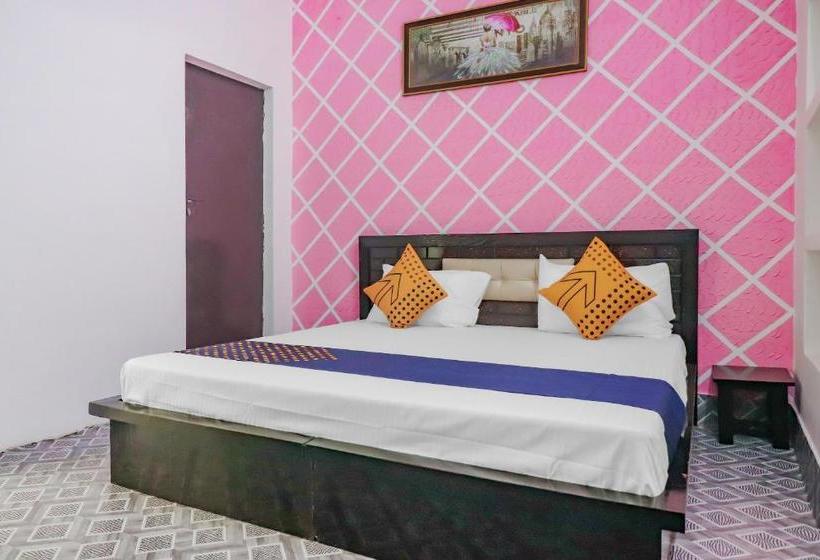 호텔 Spot On 76426 R N Residency