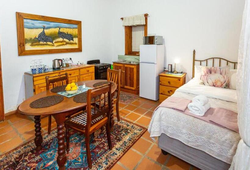 פנסיון Ravenscliff Manor