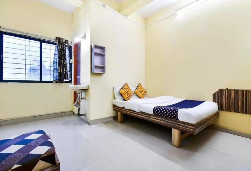 Hotelli Spot On 77552  Shravani