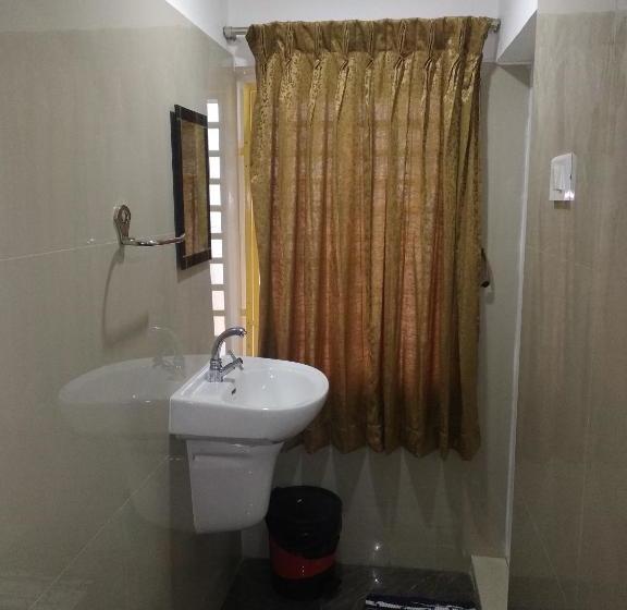 בית מלון כפרי Temple Tower