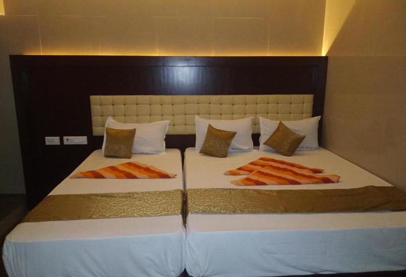 בית מלון כפרי Temple Tower