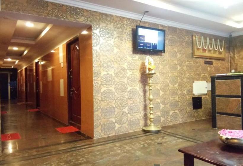 בית מלון כפרי Temple Tower