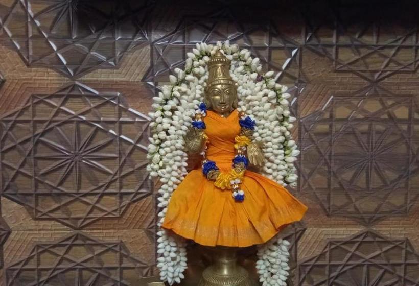 בית מלון כפרי Temple Tower