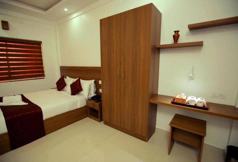 فندق The Patio Thekkady