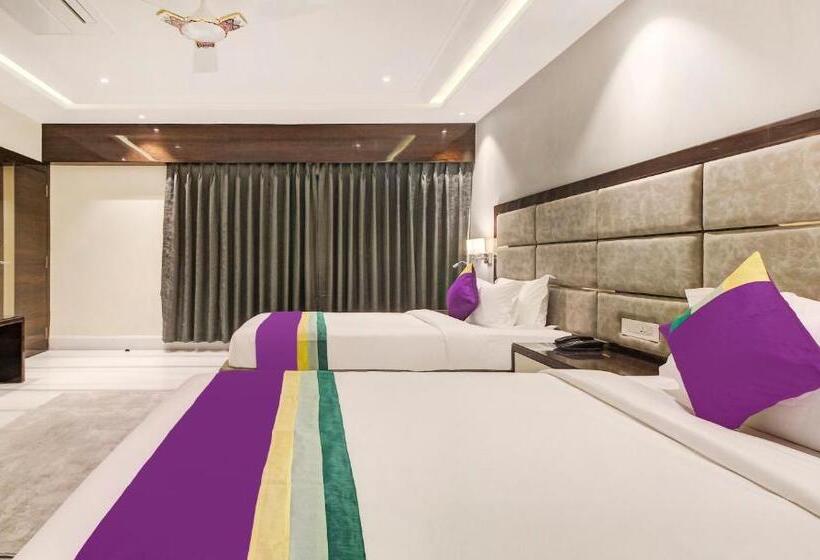 ホテル Treebo Premium Tahoora International