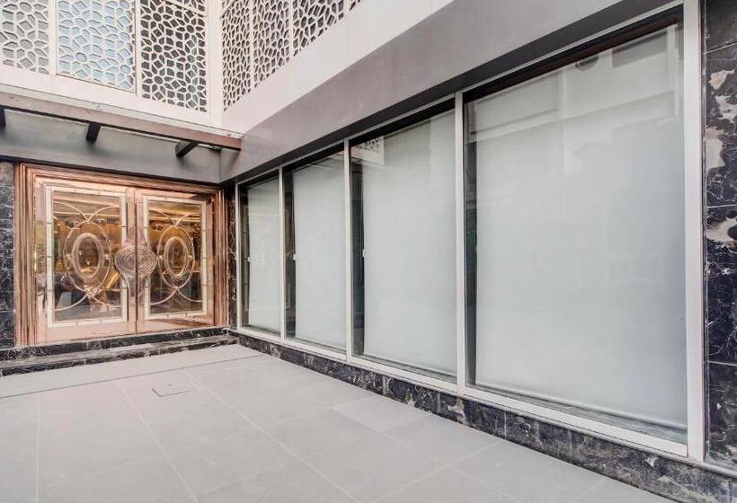 ホテル Treebo Premium Tahoora International