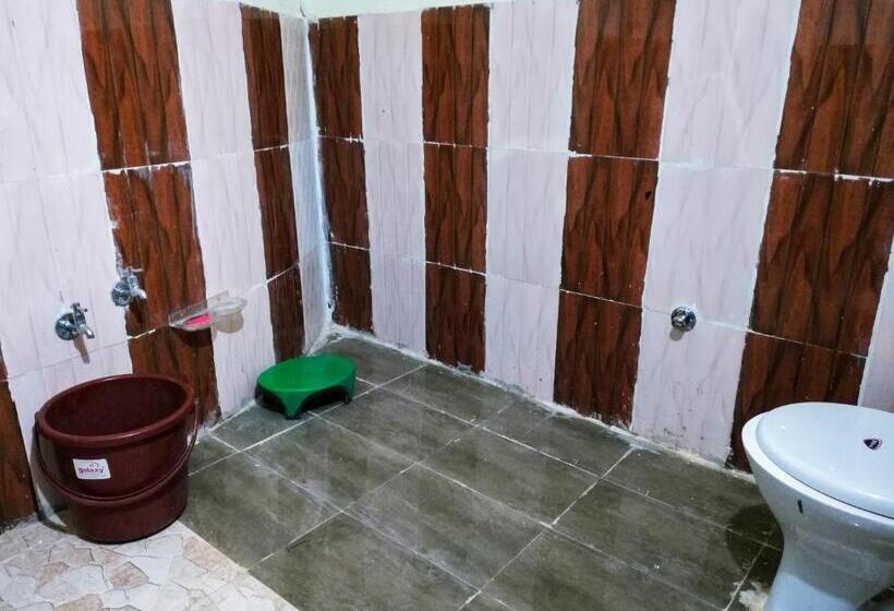 فندق White Land Village Stay