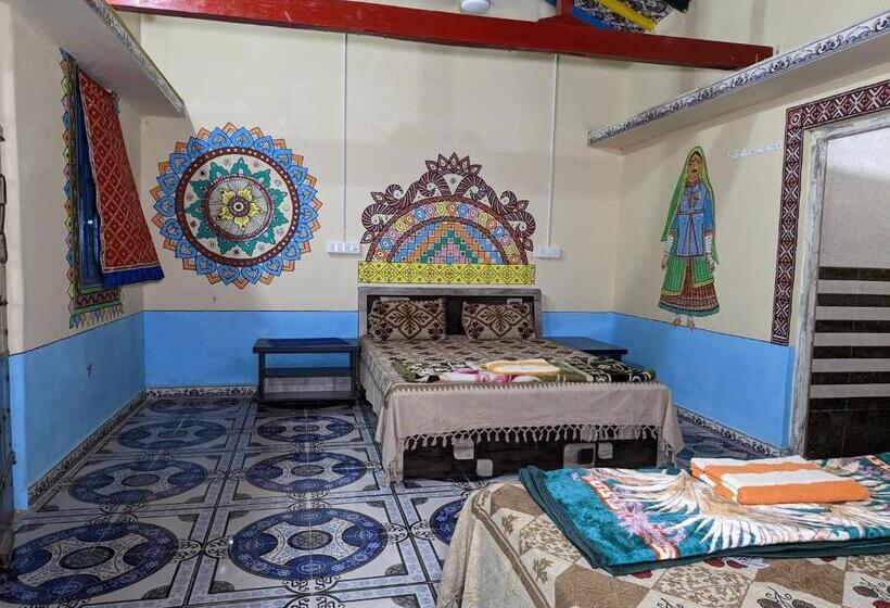 فندق White Land Village Stay