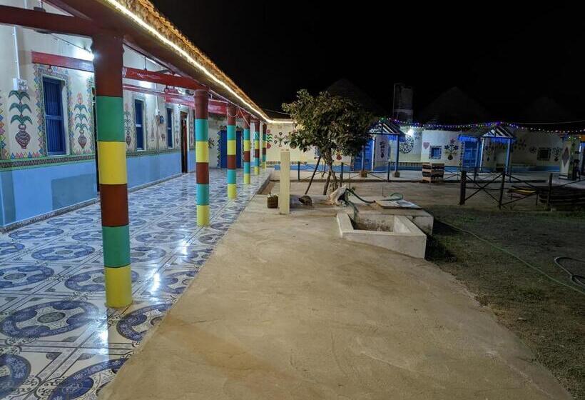 فندق White Land Village Stay